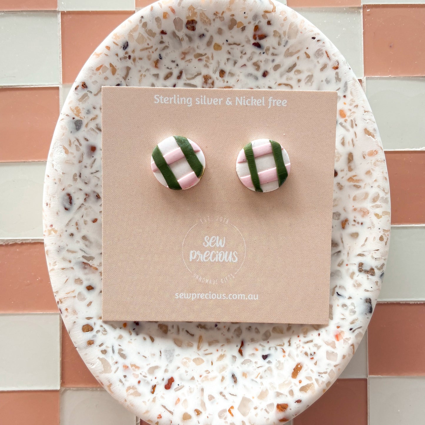 Olive gingham studs