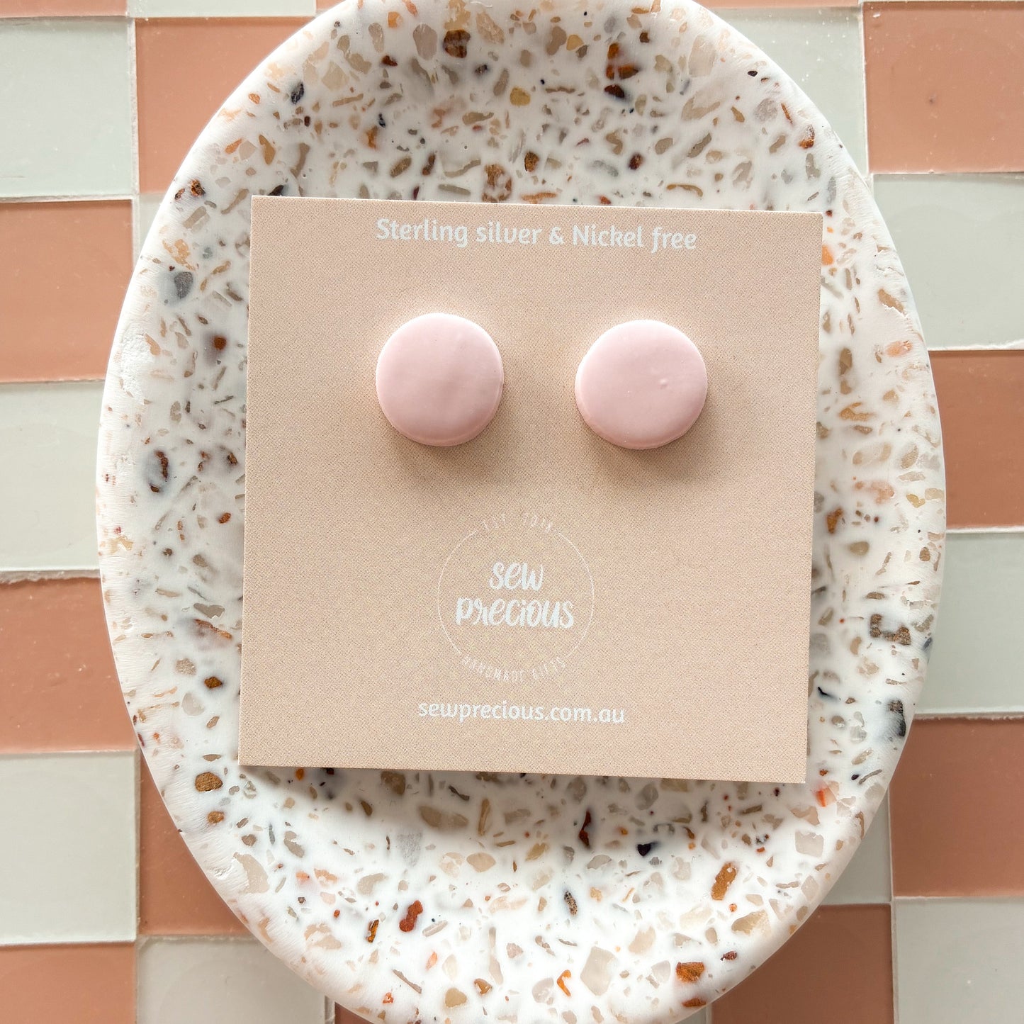 Nude pink studs