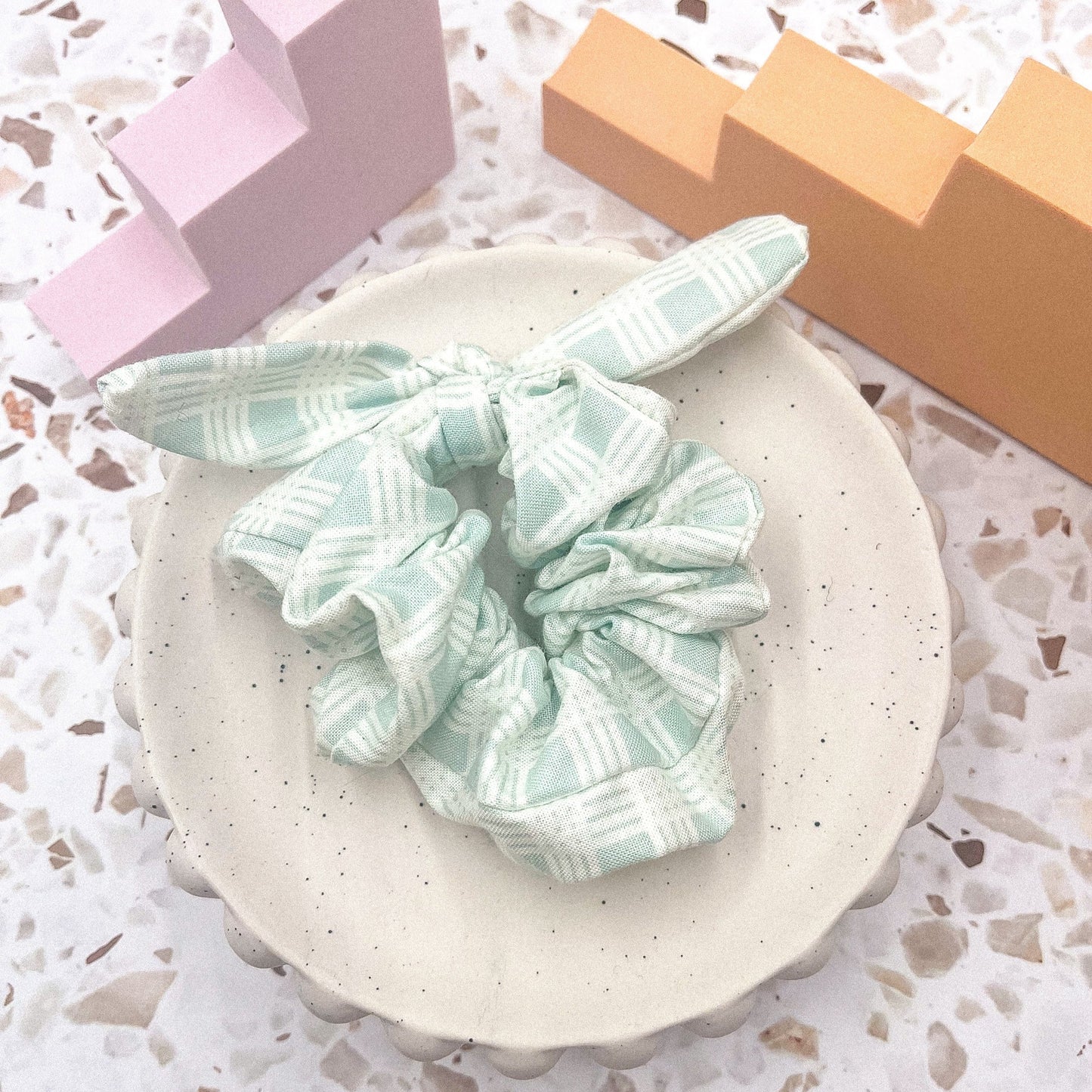 Minty gingham scrunchie bow