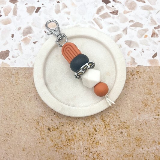 Zadie arch keychain