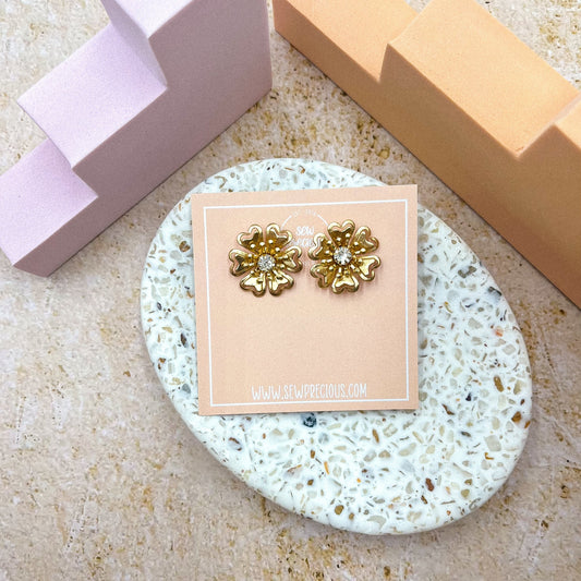 Golden flower studs #2
