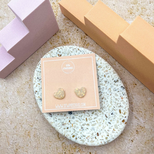 Pearl speckle heart studs